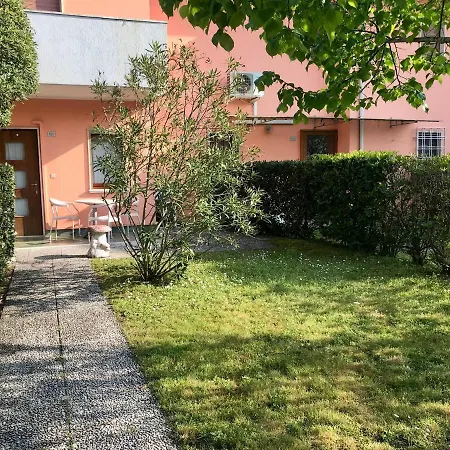 Lägenhet Villaggio Le Ginestre Bibione